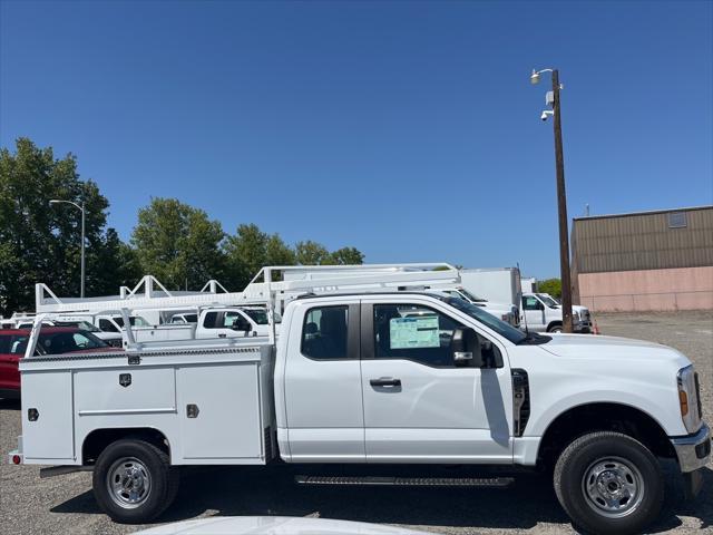 new 2025 Ford F-250 car, priced at $53,470