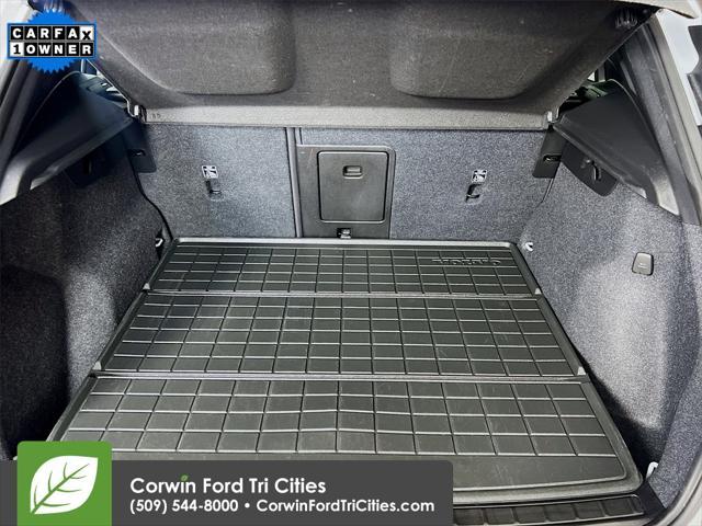 used 2022 Volvo XC40 car, priced at $29,999