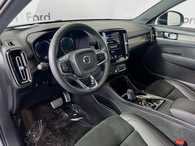 used 2022 Volvo XC40 car, priced at $32,489