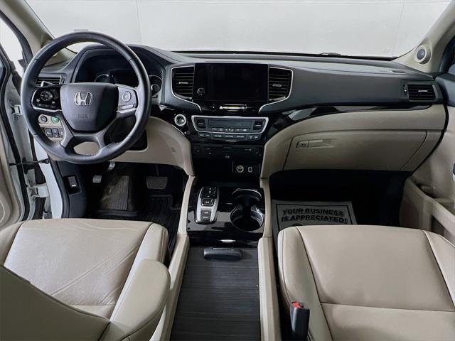 used 2022 Honda Pilot car, priced at $35,676