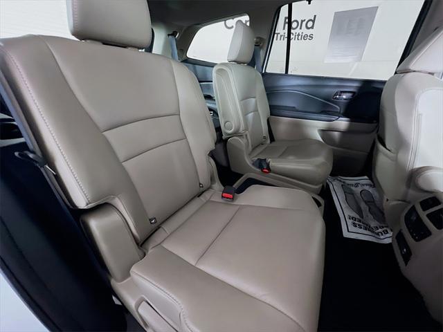 used 2022 Honda Pilot car, priced at $35,676