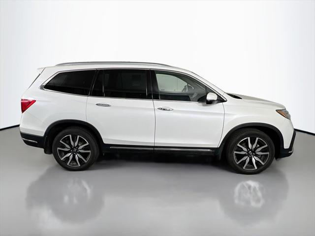 used 2022 Honda Pilot car, priced at $35,676