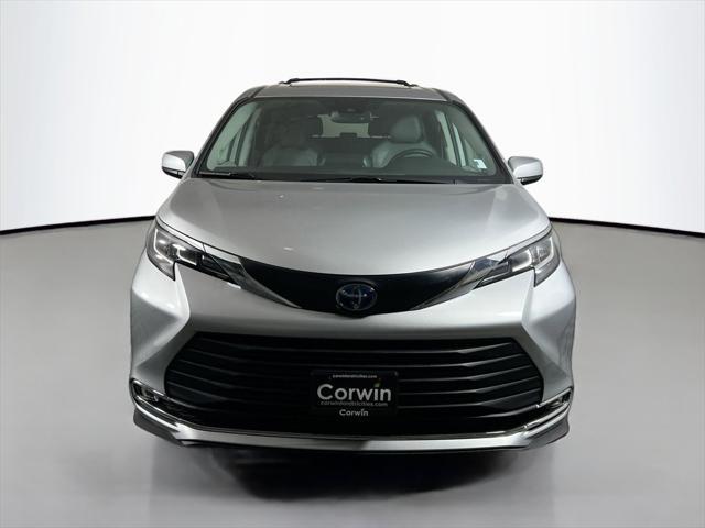 used 2022 Toyota Sienna car, priced at $44,211
