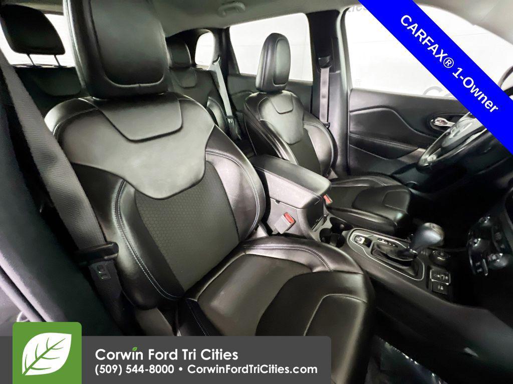 used 2019 Jeep Cherokee car, priced at $18,989