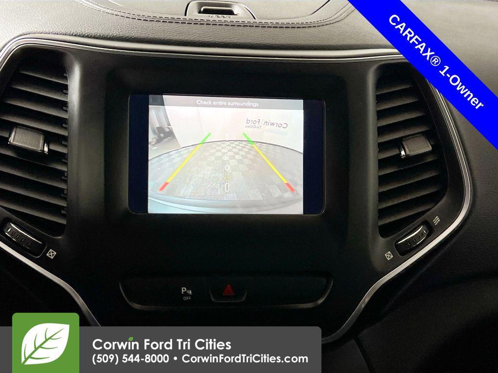 used 2019 Jeep Cherokee car, priced at $18,989