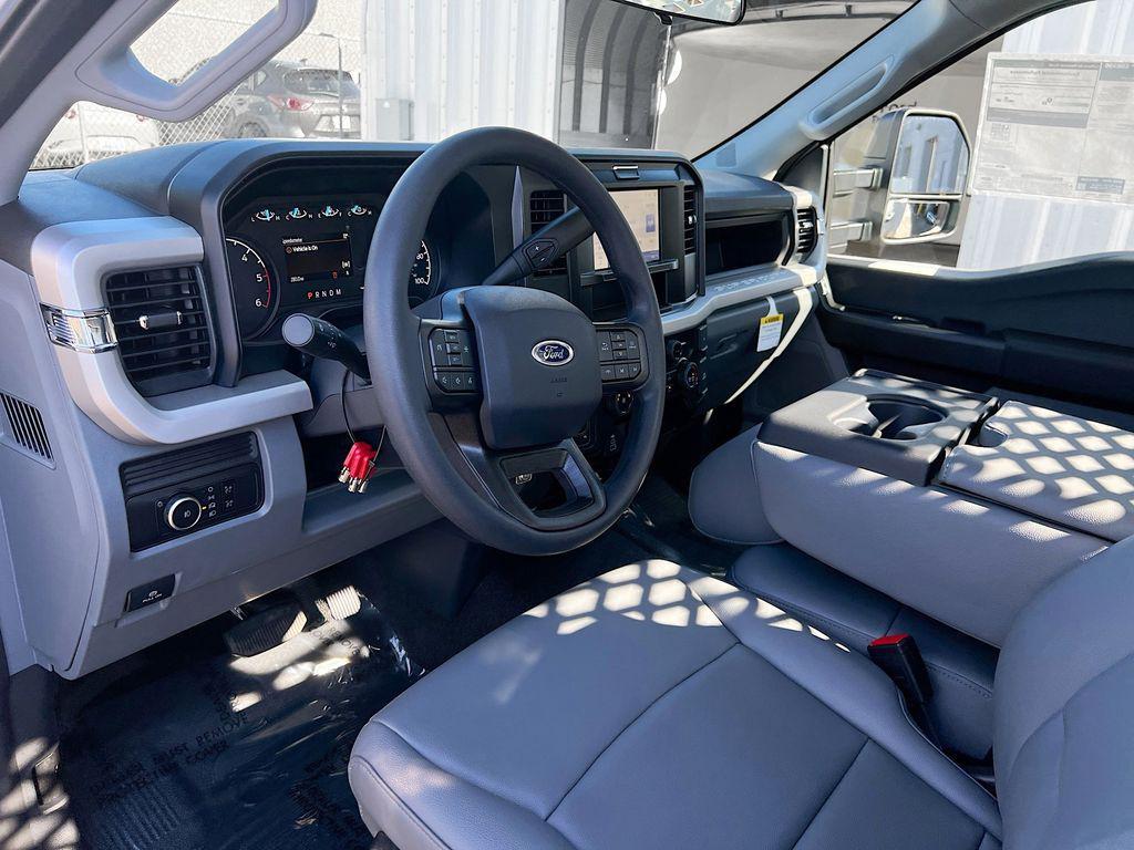 new 2025 Ford F-350 car, priced at $77,121