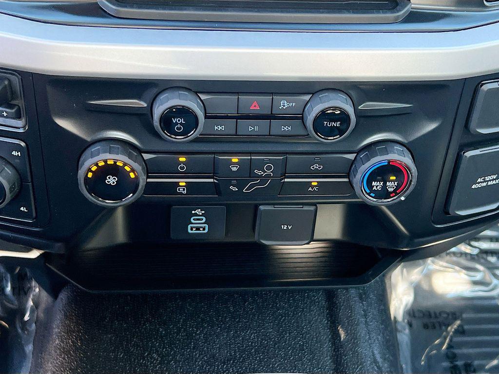 new 2025 Ford F-350 car, priced at $77,121