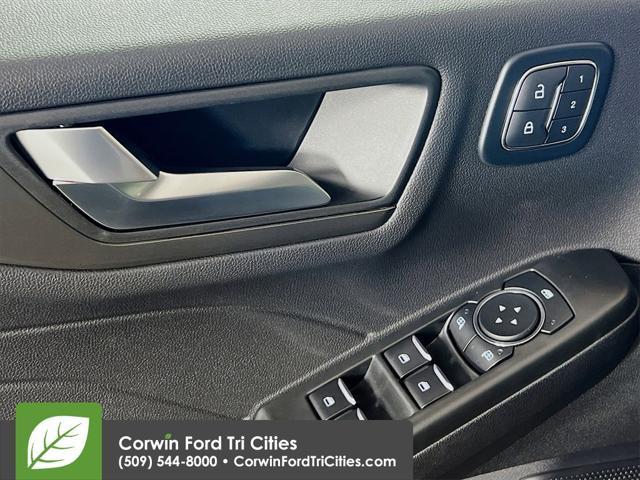 new 2025 Ford Escape car, priced at $30,715