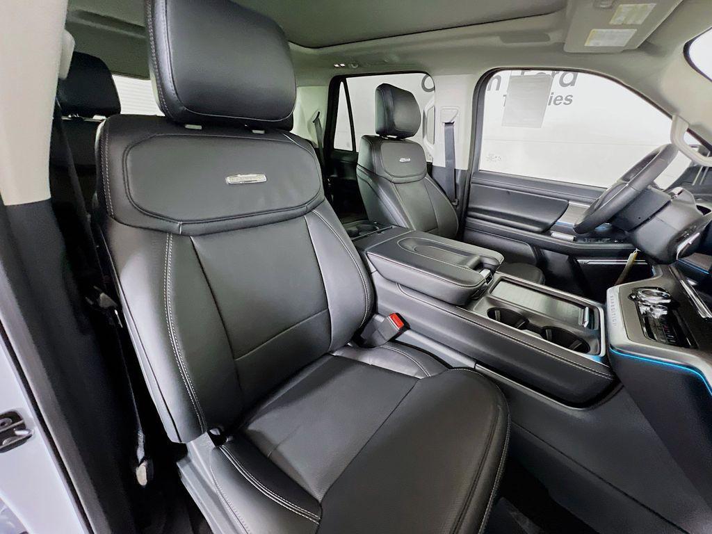 new 2025 Ford Expedition car, priced at $80,255