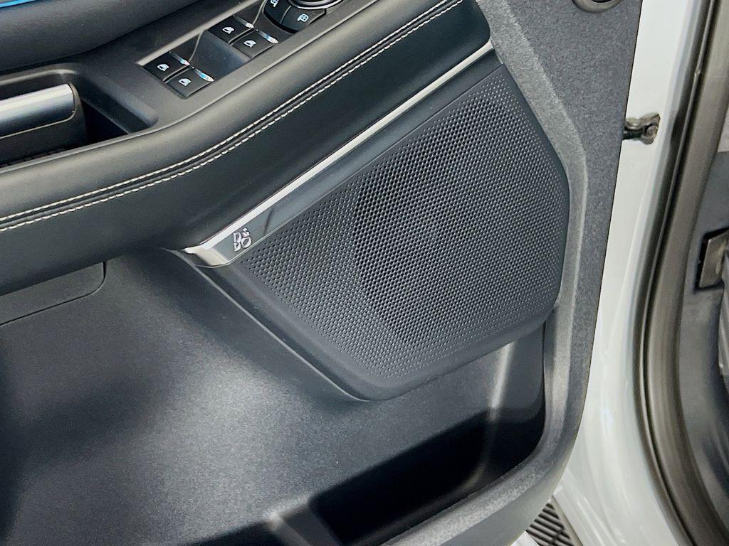 new 2025 Ford Expedition car, priced at $80,255