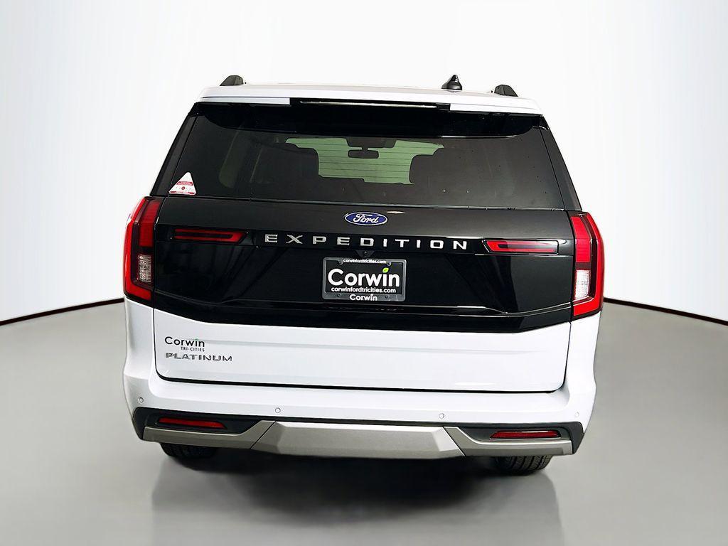 new 2025 Ford Expedition car, priced at $80,255