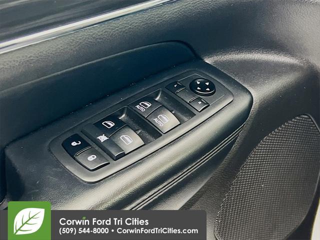 used 2021 Jeep Grand Cherokee car, priced at $23,997