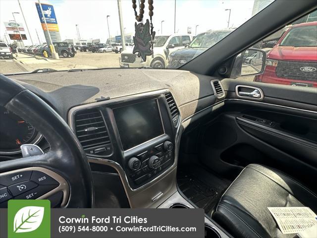 used 2015 Jeep Grand Cherokee car, priced at $11,899