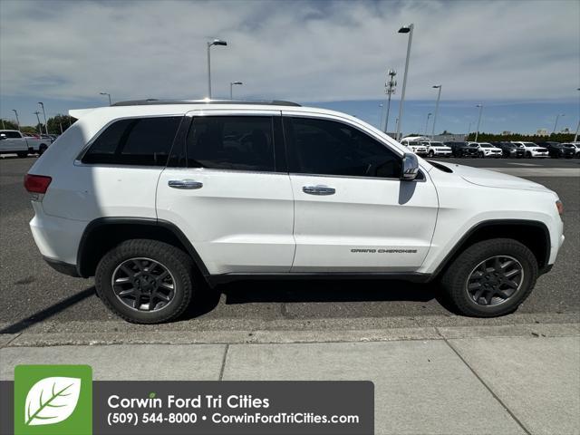 used 2015 Jeep Grand Cherokee car, priced at $11,899