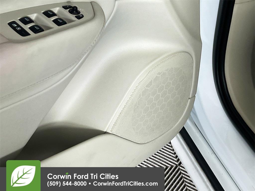 used 2016 Volvo XC90 car, priced at $11,439