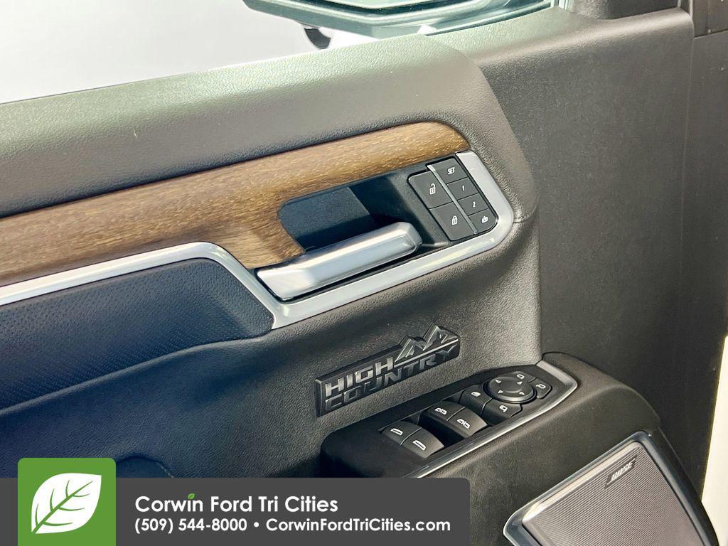 used 2022 Chevrolet Silverado 1500 car, priced at $45,989