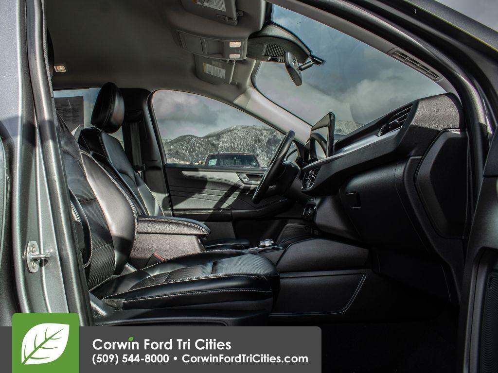 used 2024 Ford Escape car, priced at $29,999