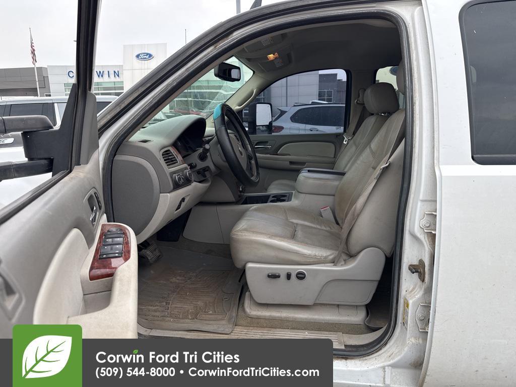 used 2009 Chevrolet Silverado 2500 car, priced at $14,999