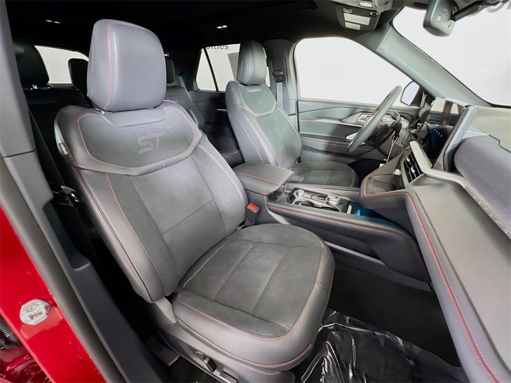 new 2025 Ford Explorer car, priced at $58,428