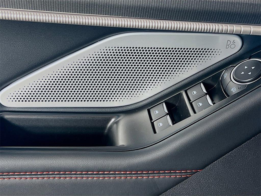 new 2025 Ford Explorer car, priced at $58,428