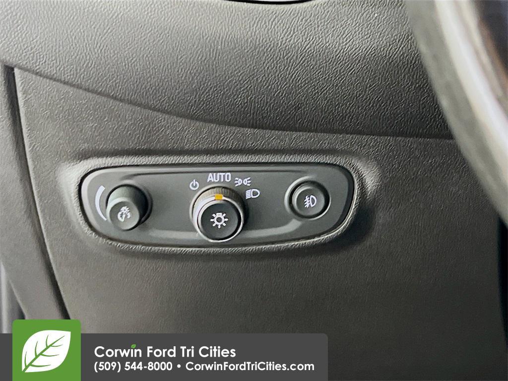 used 2020 Chevrolet Equinox car, priced at $21,179