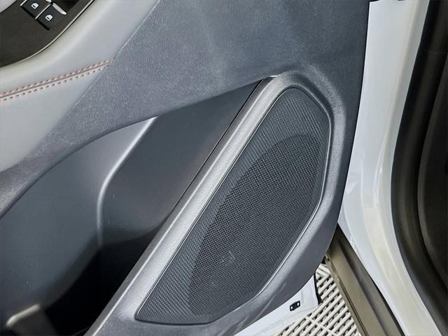 new 2025 Ford Explorer car, priced at $40,656