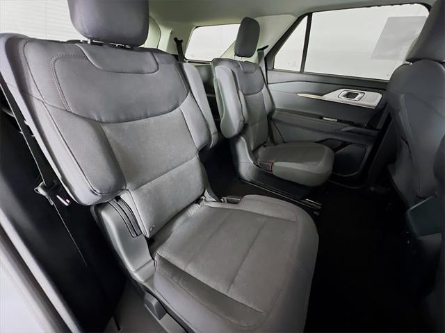 new 2025 Ford Explorer car, priced at $40,656