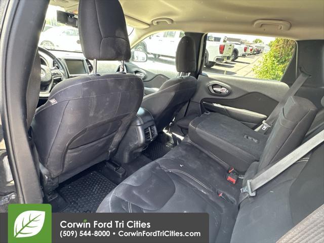 used 2015 Jeep Cherokee car, priced at $11,999