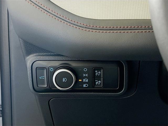 new 2025 Ford Explorer car, priced at $46,225