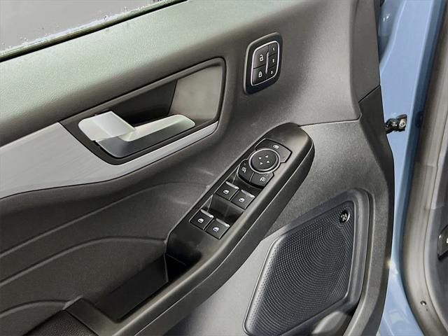 new 2025 Ford Escape PHEV car, priced at $37,170