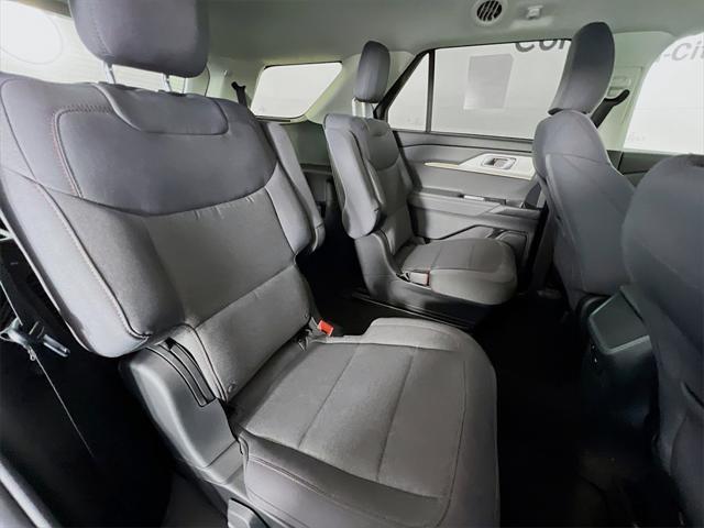 new 2025 Ford Explorer car, priced at $40,656