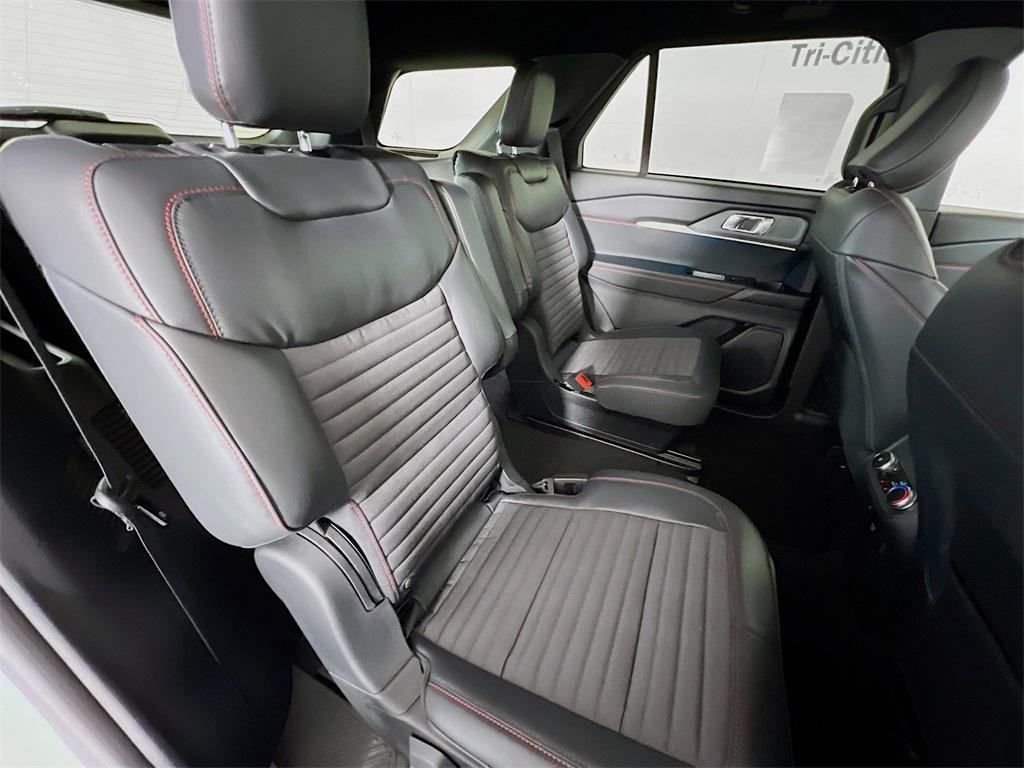 new 2025 Ford Explorer car, priced at $50,439