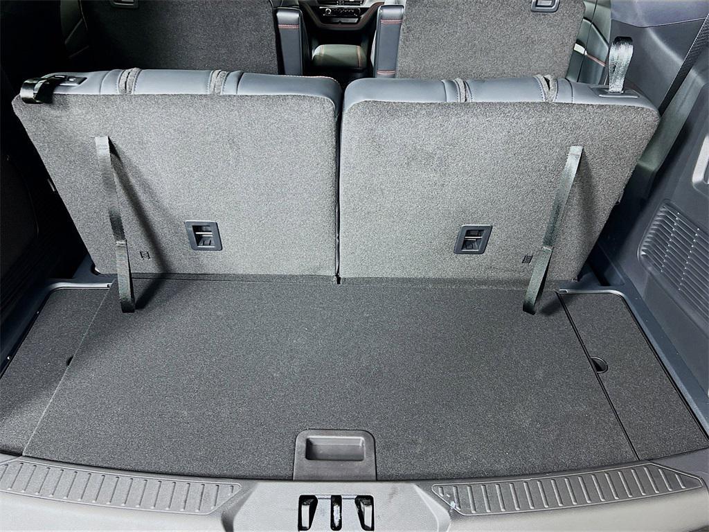new 2025 Ford Explorer car, priced at $50,439