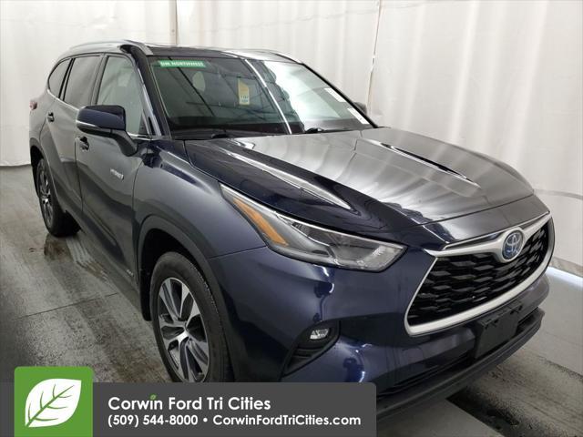used 2021 Toyota Highlander Hybrid car, priced at $32,806