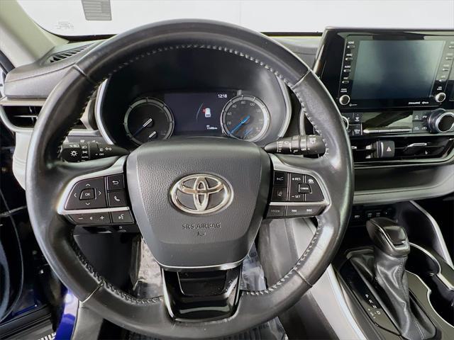 used 2021 Toyota Highlander Hybrid car, priced at $29,999