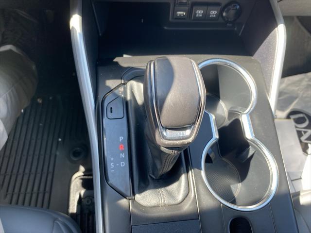 used 2021 Toyota Highlander Hybrid car, priced at $32,500