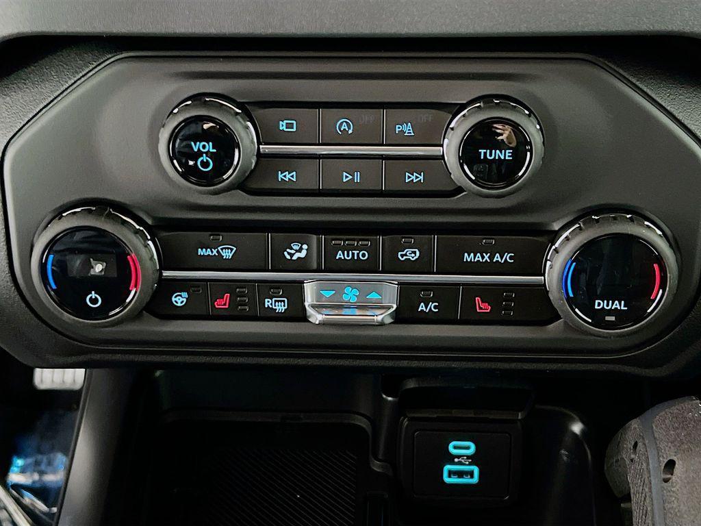 new 2025 Ford Bronco car, priced at $60,159