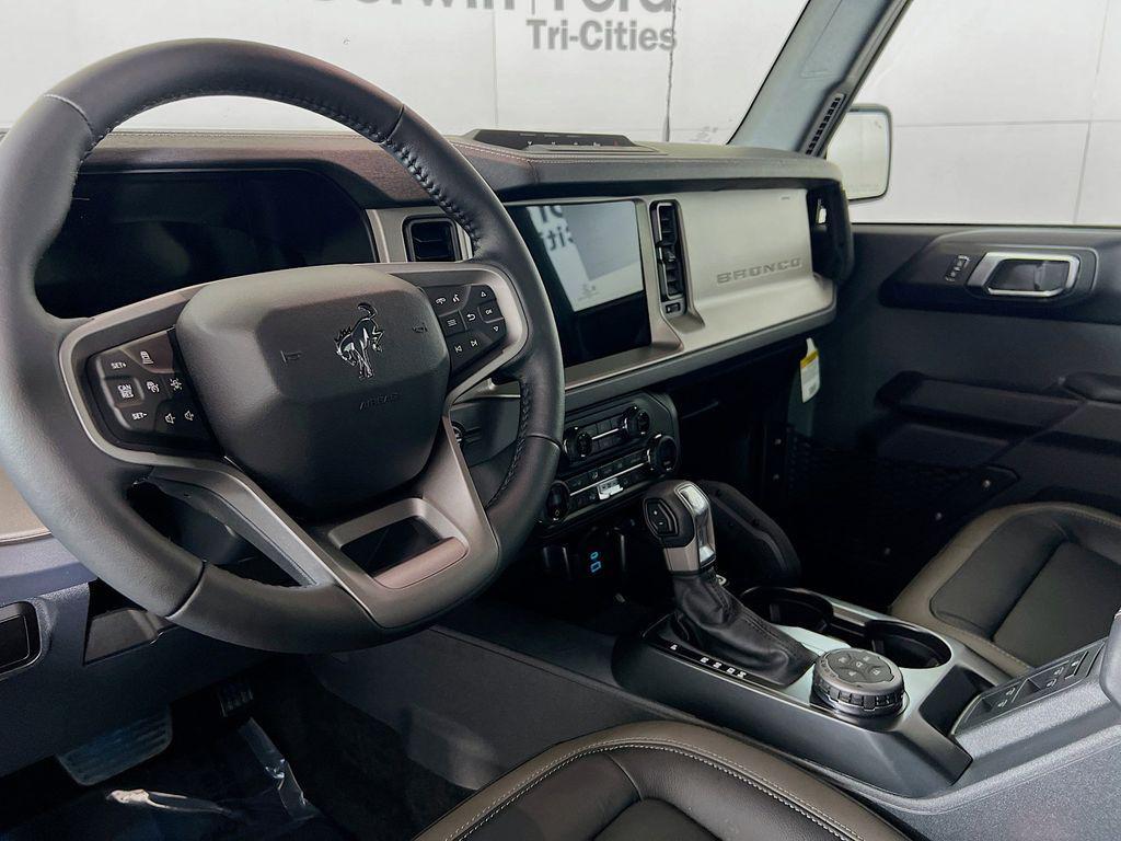 new 2025 Ford Bronco car, priced at $60,159