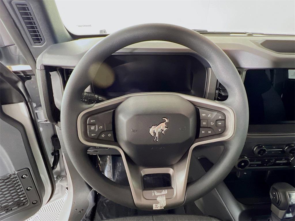 new 2025 Ford Bronco car, priced at $41,646