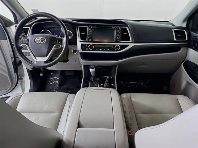 used 2018 Toyota Highlander car, priced at $27,761