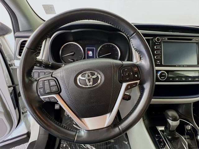 used 2018 Toyota Highlander car, priced at $27,761