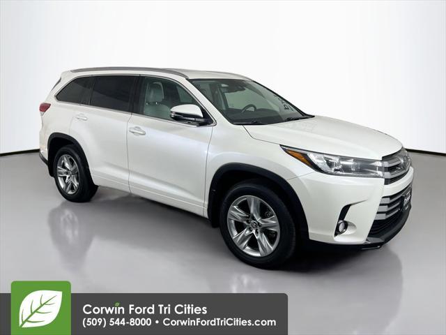 used 2018 Toyota Highlander car, priced at $27,761