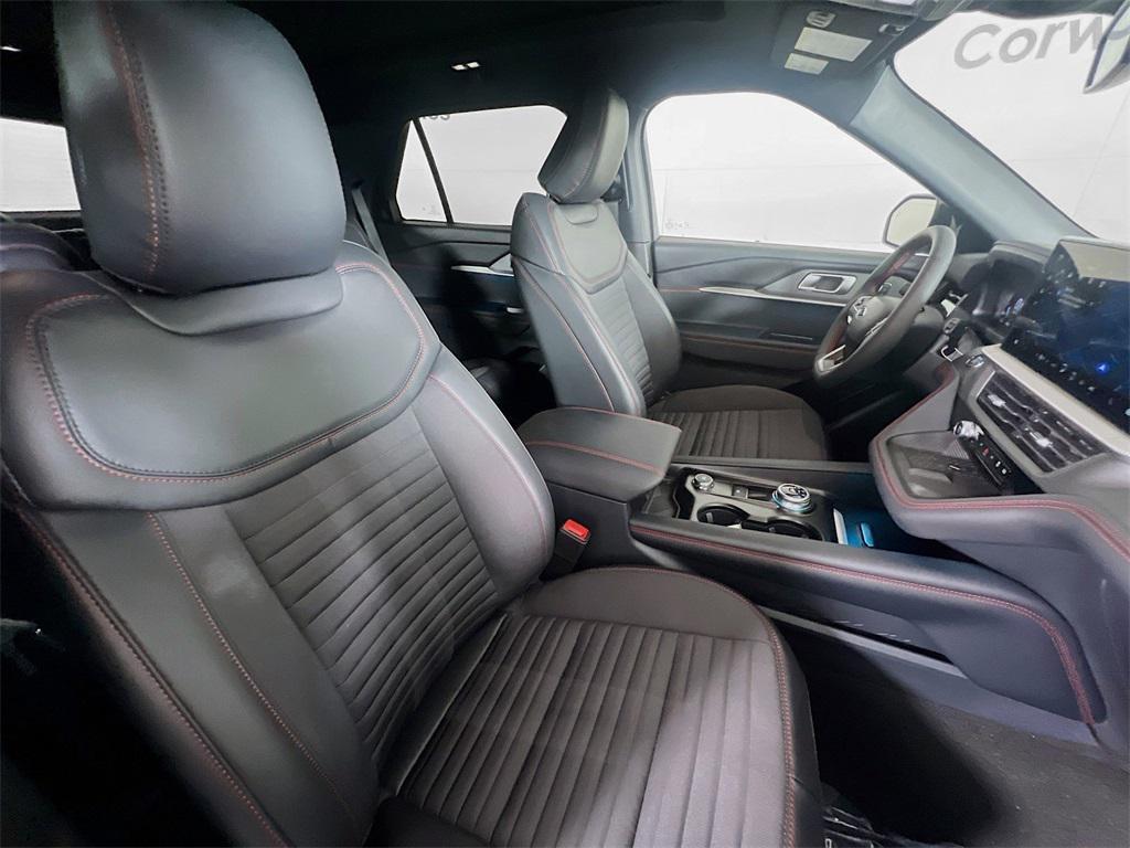 new 2025 Ford Explorer car, priced at $49,747