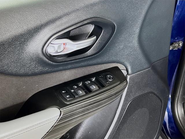 used 2014 Jeep Cherokee car, priced at $8,697