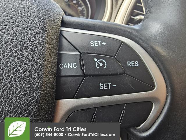 used 2014 Jeep Cherokee car, priced at $9,489