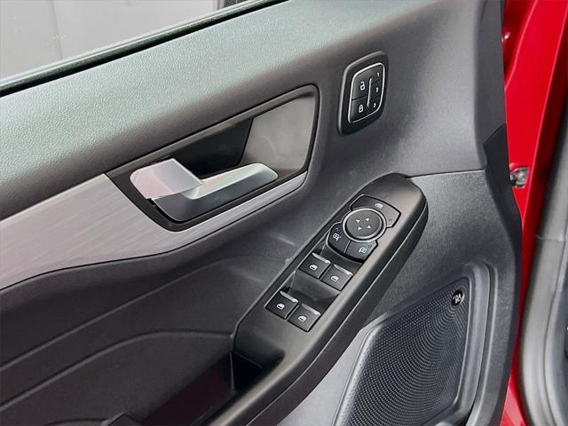 new 2025 Ford Escape car, priced at $39,402