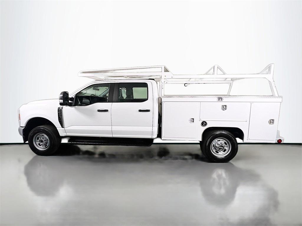 new 2025 Ford F-350 car, priced at $69,200