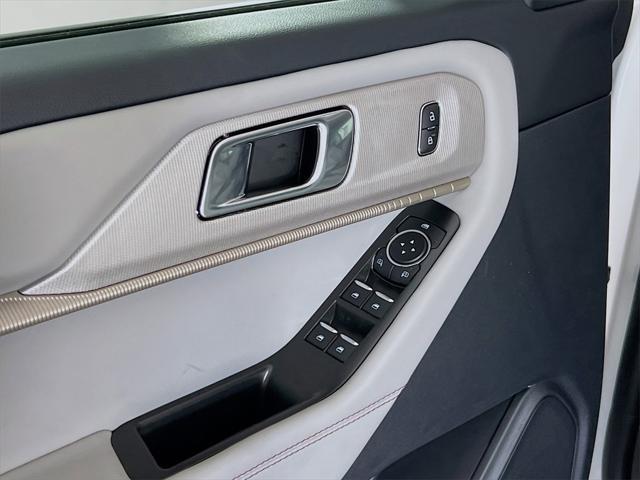 new 2025 Ford Explorer car, priced at $47,512