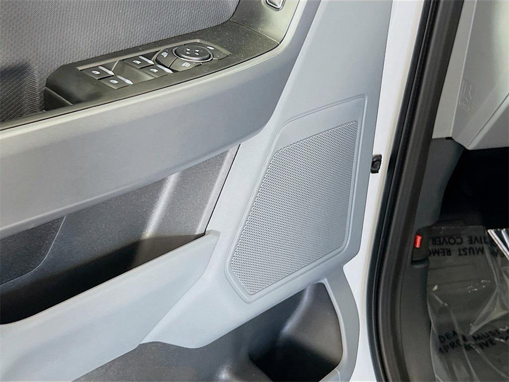new 2025 Ford F-150 Lightning car, priced at $52,515
