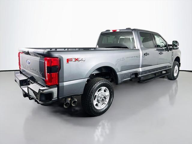 new 2025 Ford F-350 car, priced at $68,112